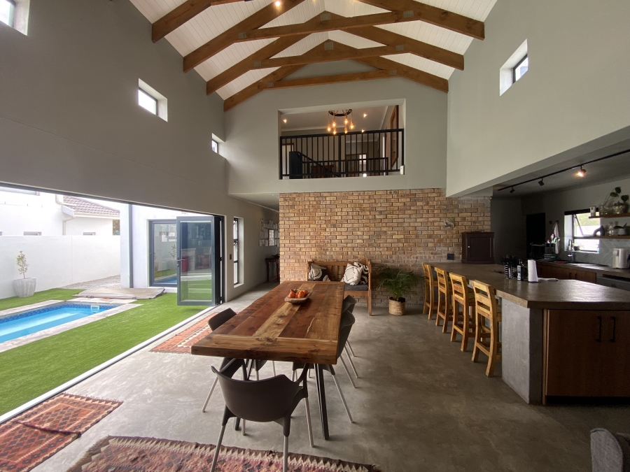 4 Bedroom Property for Sale in Shelley Point Western Cape